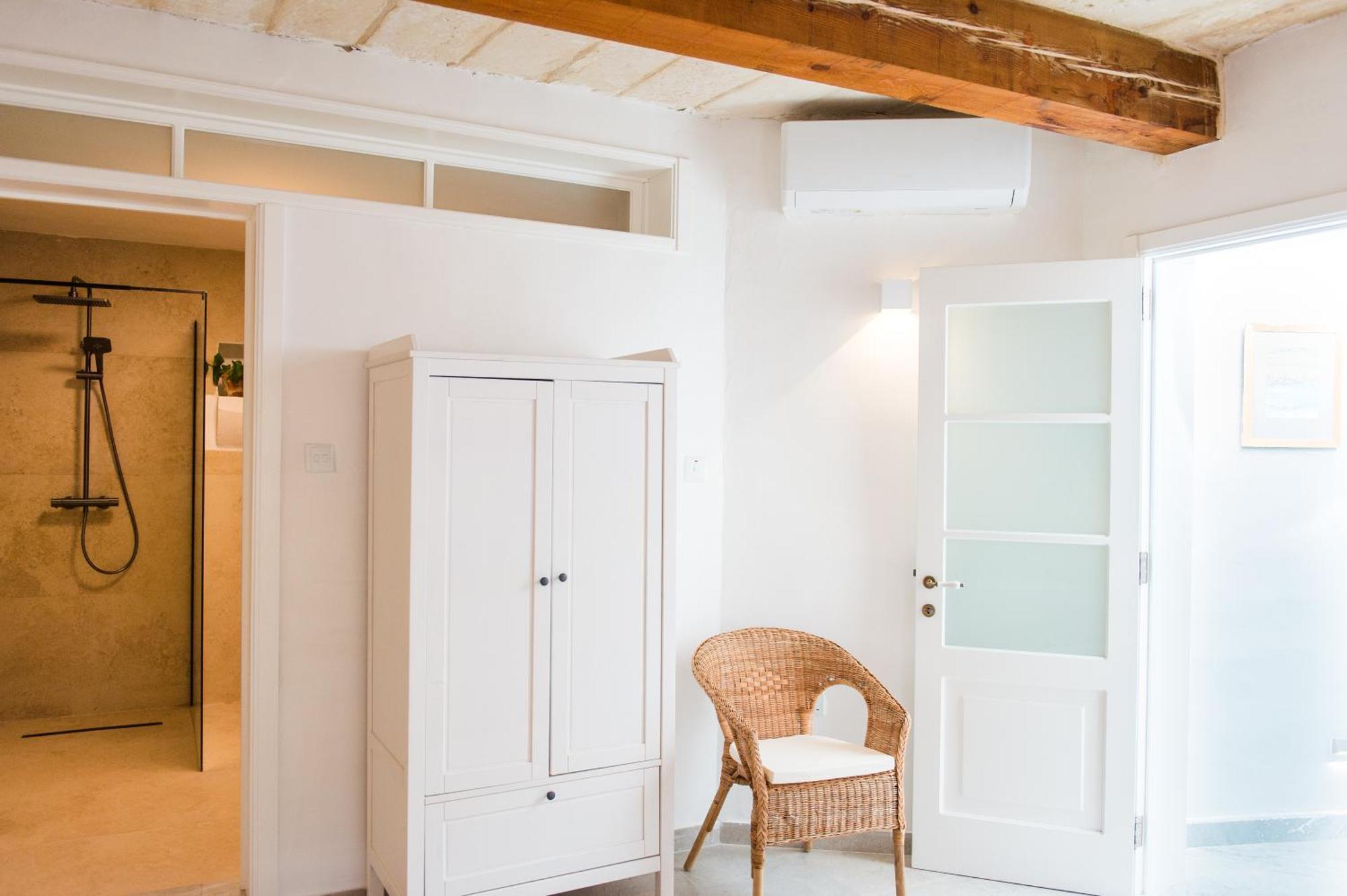 San Anton Suites Attard Bagian luar foto