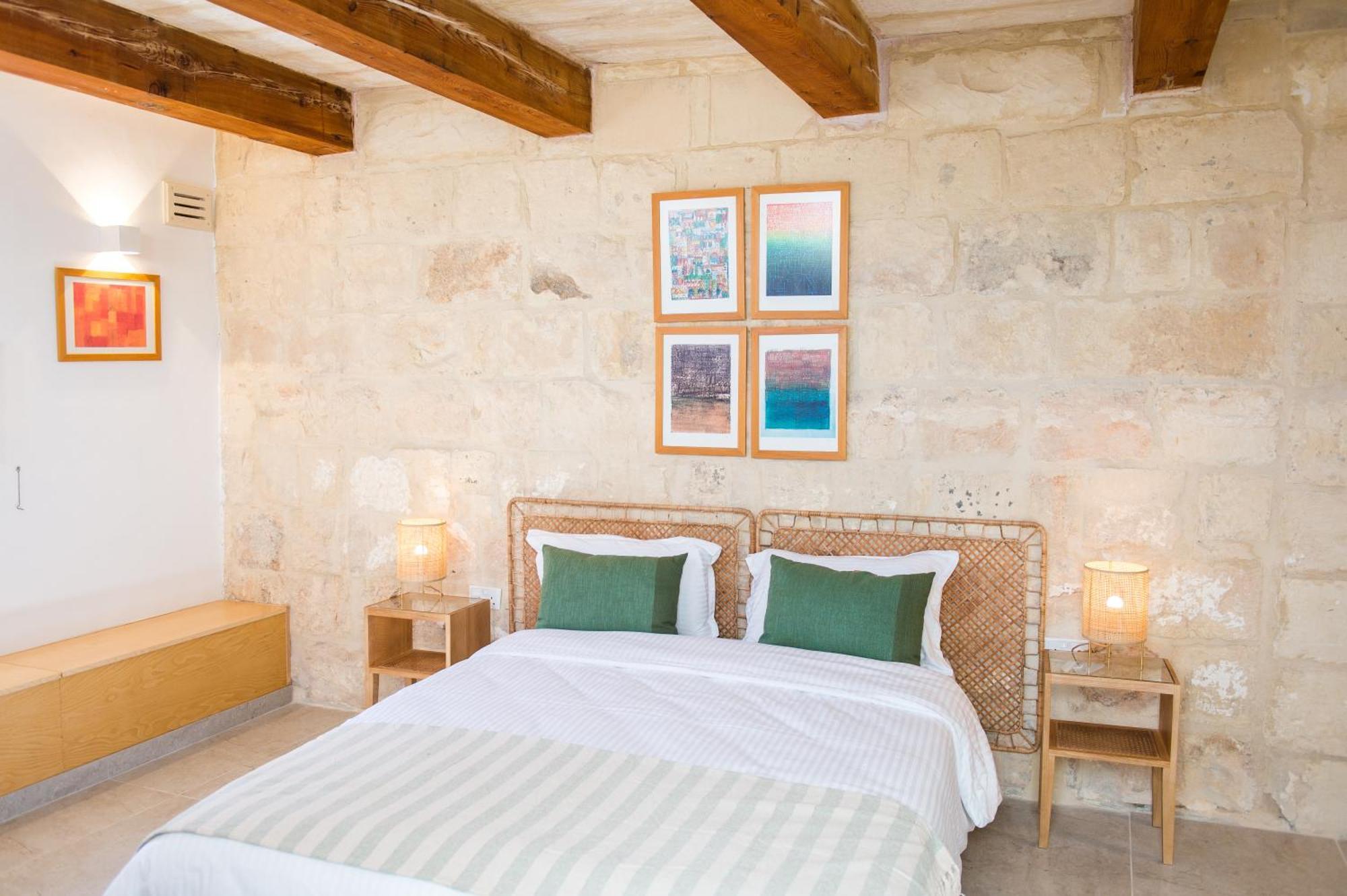 San Anton Suites Attard Bagian luar foto
