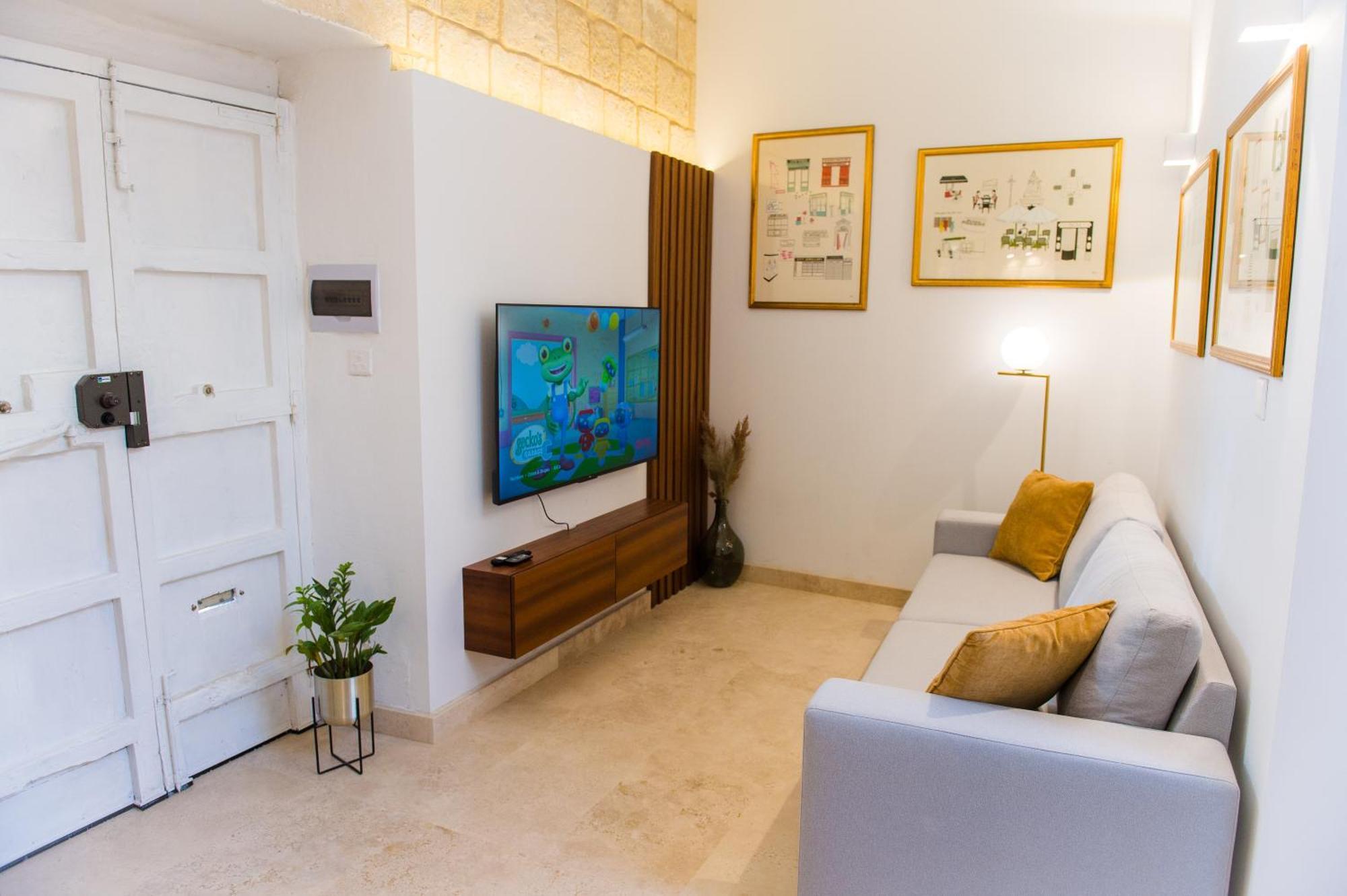 San Anton Suites Attard Bagian luar foto