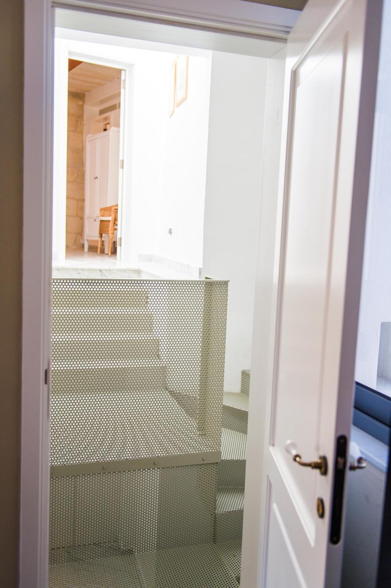 San Anton Suites Attard Bagian luar foto