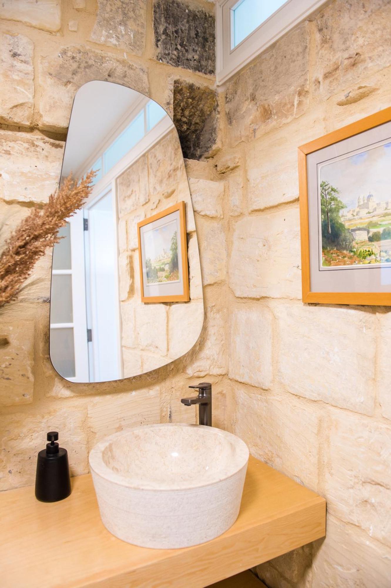 San Anton Suites Attard Bagian luar foto
